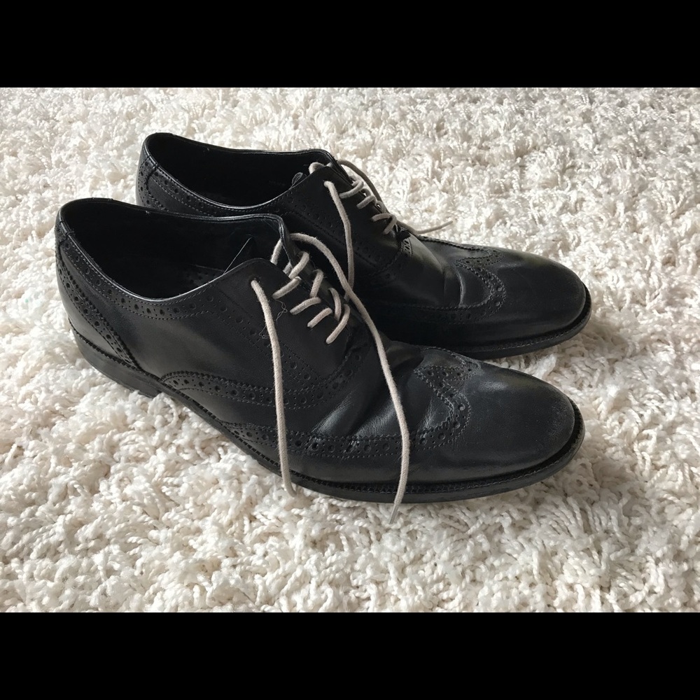 Cole Haan | Black Wingtip Leather Oxfords | 10